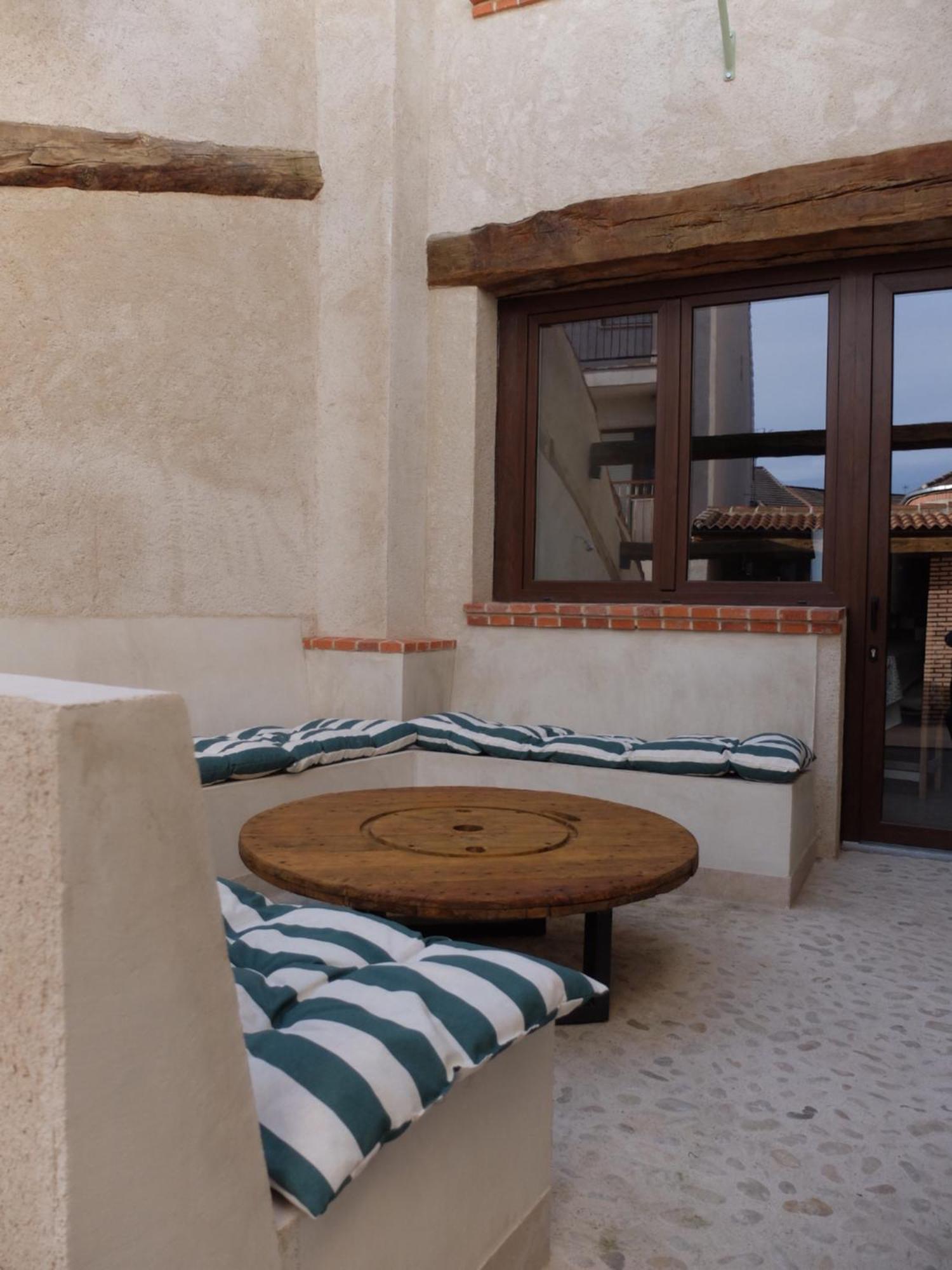 Casa De Agustin Villa Valverde Del Majano Bagian luar foto