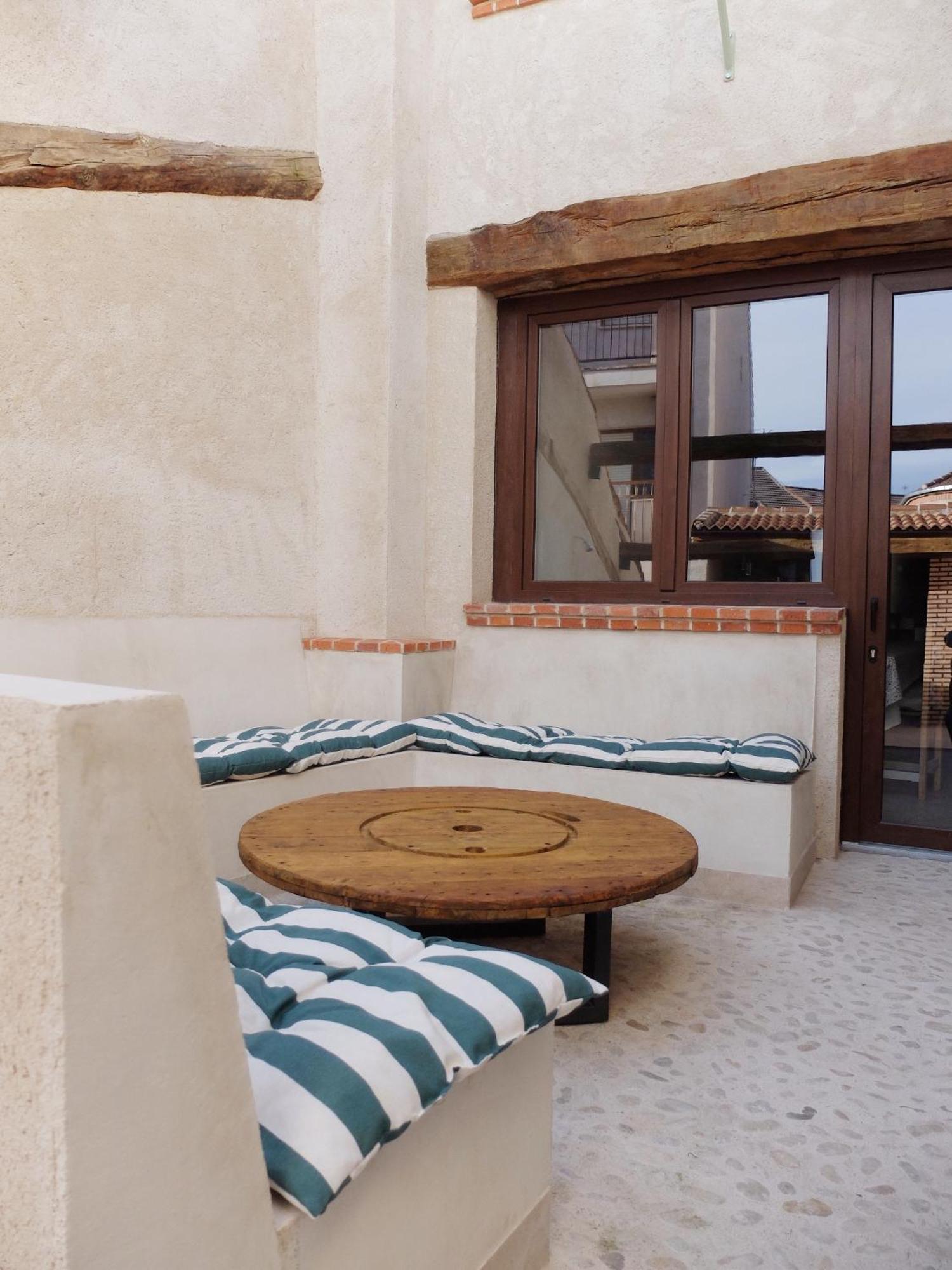 Casa De Agustin Villa Valverde Del Majano Bagian luar foto